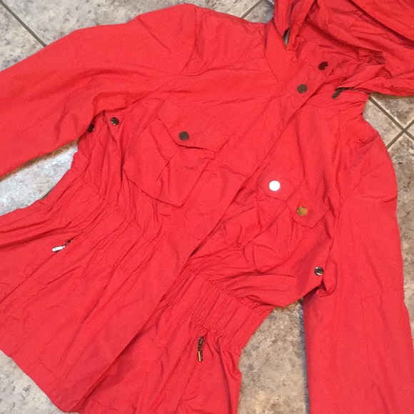 Zara Rain Jacket - Picture 8 of 8